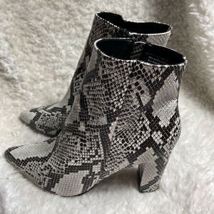 She & In faux leather Snakeskin print Beige &taupe  Ankle  heel Boots SZ11